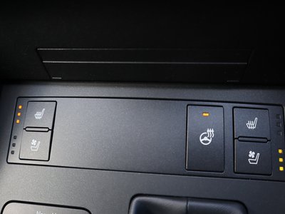 2024 Lexus IS 缩略图 13
