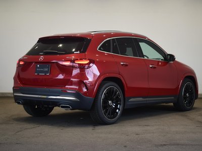 MERCEDES-BENZ GLA - 4