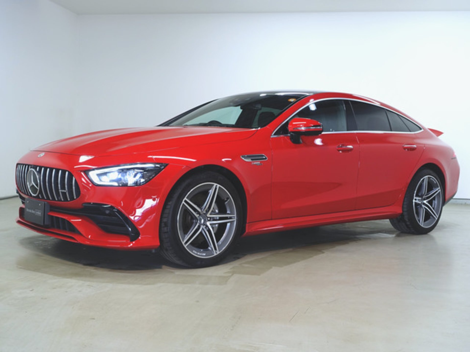 MERCEDES-BENZ GT 4-DOOR COUPE AMG - View 1
