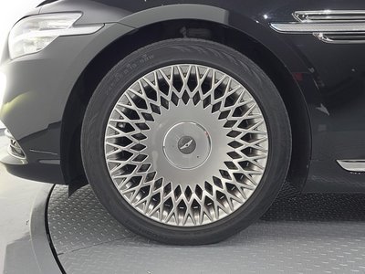 2018 Genesis G90 photo 6