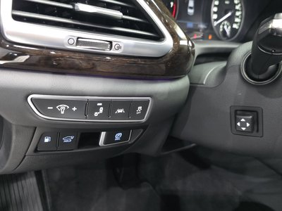 2018 Genesis G90 缩略图 12