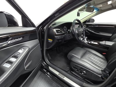 2018 Genesis G90 photo 10