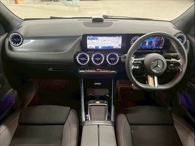 MERCEDES-BENZ GLA - 3