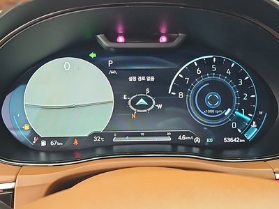 2023 Genesis GV70 photo 7