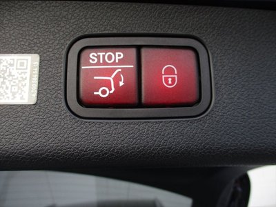 MERCEDES-BENZ E-CLASS WAGON - 8