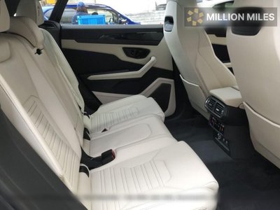 LAMBORGHINI URUS - 6