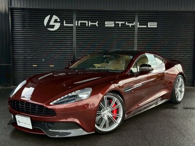 ASTON MARTIN VANQUISH