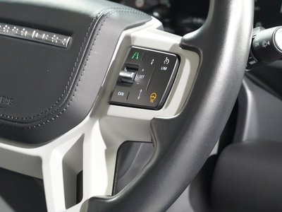 LAND ROVER DEFENDER - 6