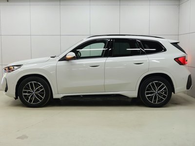 2025 BMW X1 — фото 8