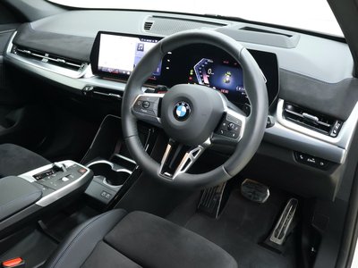 2025 BMW X1 — фото 4