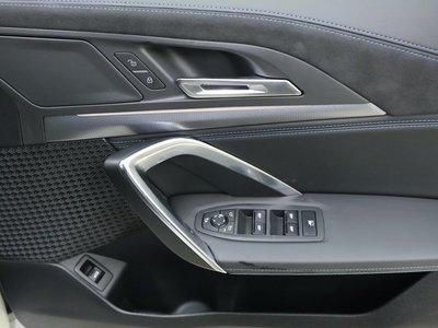 2025 BMW X1 缩略图 38