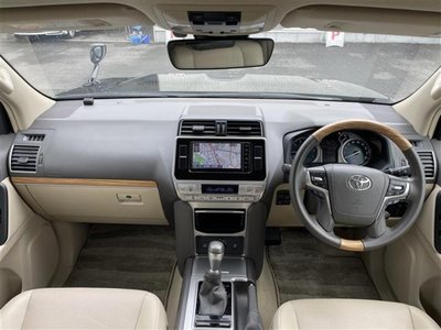 TOYOTA LAND CRUISER - 3