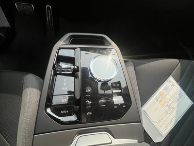 صورة مصغرة 11 لـ 2026 BMW IX