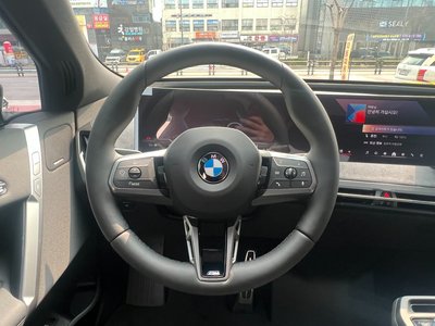صورة مصغرة 13 لـ 2026 BMW IX