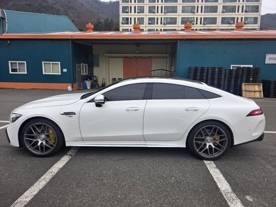 MERCEDES-BENZ GT AMG - 4