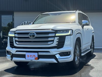 TOYOTA LAND CRUISER 300 - 1