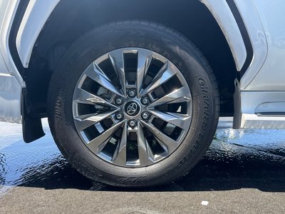 TOYOTA LAND CRUISER 300 - 5