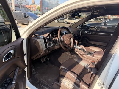 PORSCHE CAYENNE - 5