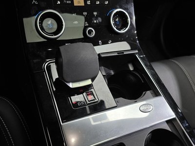 LAND ROVER RANGE ROVER VELAR - 9