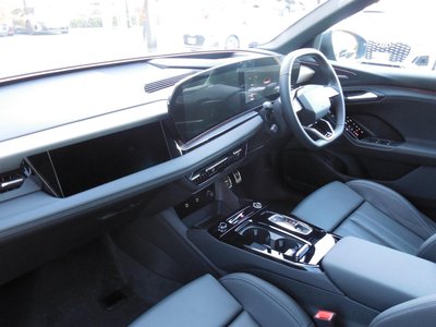 صورة مصغرة 33 لـ 2025 AUDI Q6 E-TRON