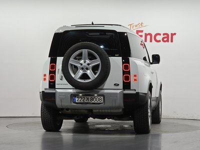 صورة 4 لـ 2022 LAND Rover DEFENDER