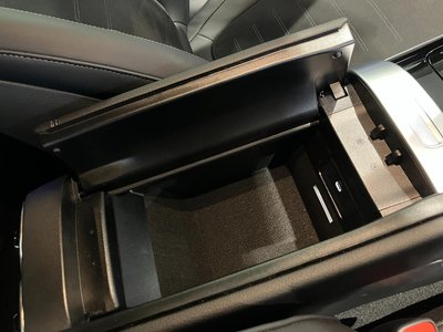صورة مصغرة 37 لـ 2025 Mercedes-BENZ C-CLASS