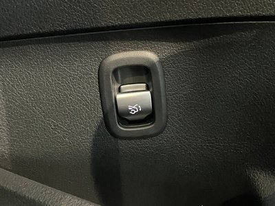 صورة مصغرة 29 لـ 2025 Mercedes-BENZ C-CLASS