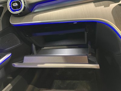 صورة مصغرة 40 لـ 2025 Mercedes-BENZ C-CLASS