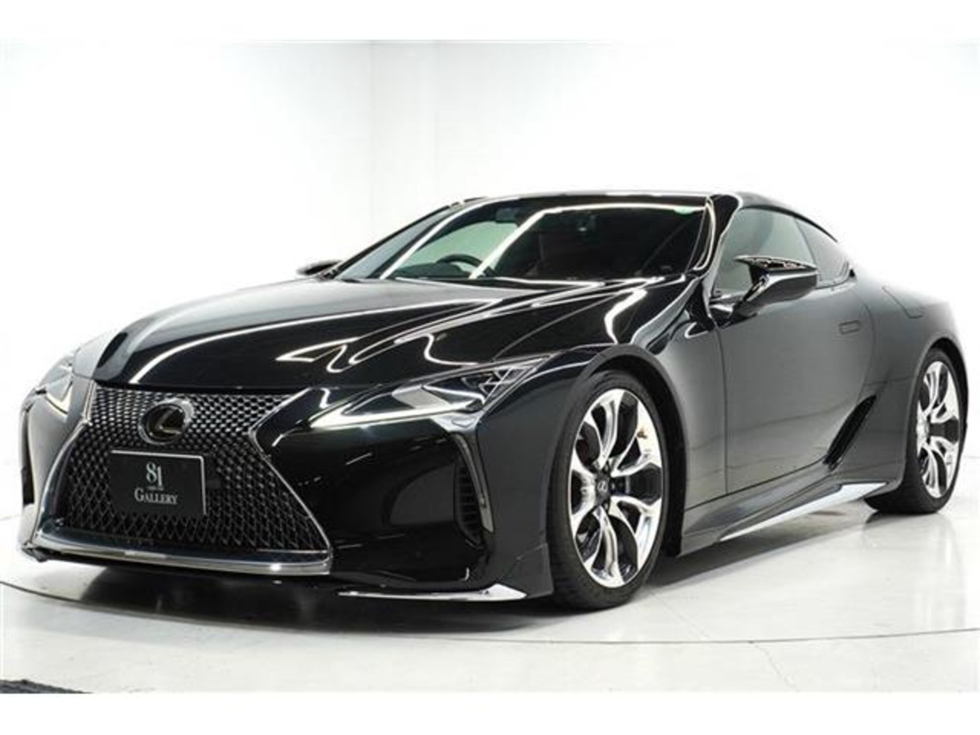 LEXUS LC - View 1