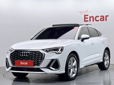 AUDI Q3 - 1