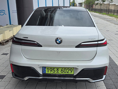 صورة 3 لـ 2024 BMW 7 SERIES