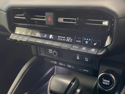 صورة مصغرة 40 لـ 2024 Toyota LAND CRUISER 250