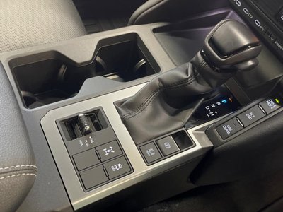صورة مصغرة 37 لـ 2024 Toyota LAND CRUISER 250