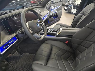 2025 BMW 7 SERIES — миниатюра 12
