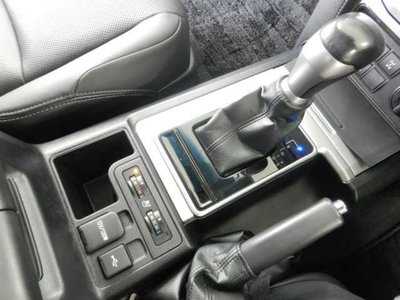 صورة 9 لـ 2023 Toyota LAND CRUISER PRADO