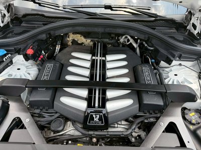 2019 ROLLS-ROYCE CULLINAN — миниатюра 20
