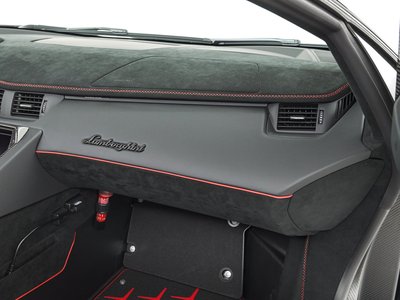 2021 Lamborghini AVENTADOR ROADSTER thumbnail 21