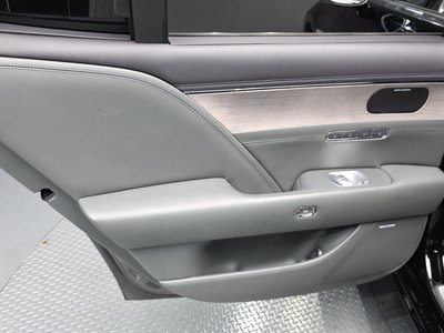 2022 Genesis G90 (RS4) — миниатюра 15