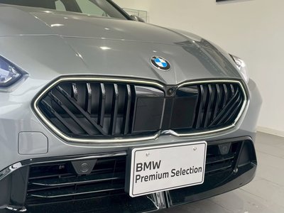2026 BMW 1 SERIES photo 6