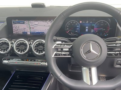 2025 Mercedes-BENZ GLA 照片 10