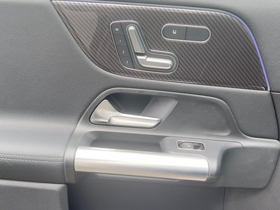 2025 Mercedes-BENZ GLA 缩略图 17