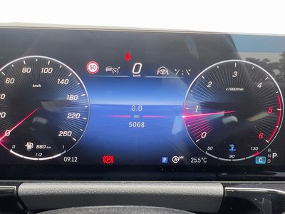 2025 Mercedes-BENZ GLA 缩略图 27