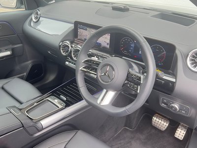 2025 Mercedes-BENZ GLA 照片 9