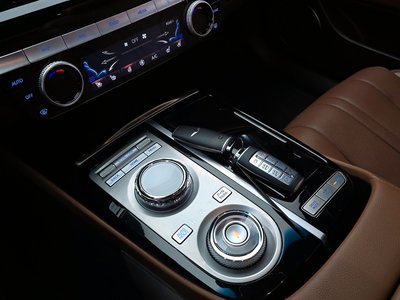 GENESIS G80 (RG3) - 9