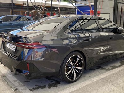 2024 BMW 5 SERIES photo 8