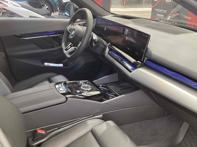 2024 BMW 5 SERIES photo 9