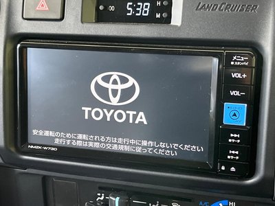 TOYOTA LAND CRUISER 70 - 4