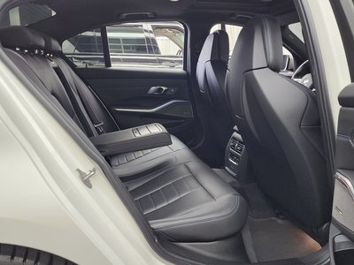 صورة مصغرة 18 لـ 2022 BMW 3 SERIES