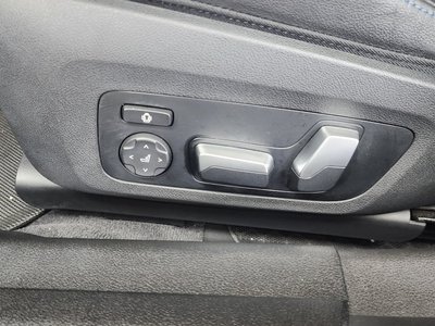 صورة مصغرة 32 لـ 2022 BMW 3 SERIES