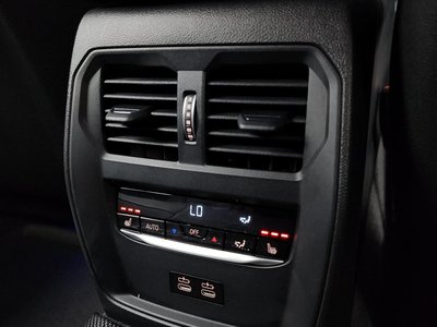 صورة مصغرة 25 لـ 2022 BMW 3 SERIES